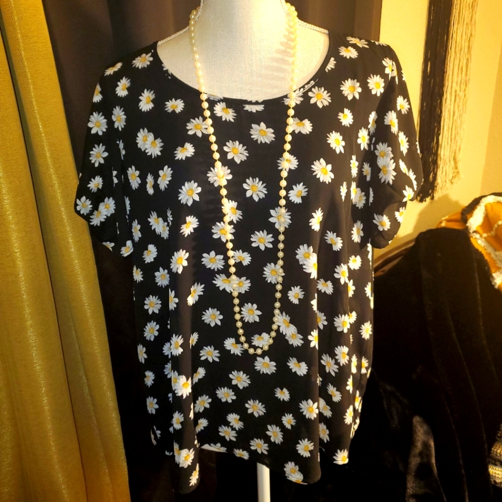 Daisy Print Top